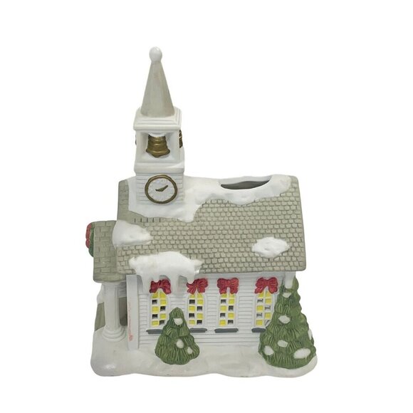 Partylite Hand-Painted Ceramic Christmas Church With Clock & Wreath - Picture 4 of 6